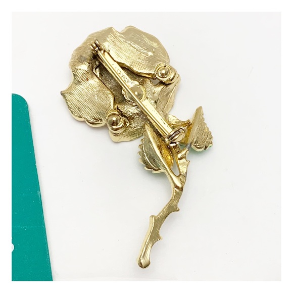 Vintage enamel rose brooch with aurora borealis rhinestone petals - Picture 5 of 11